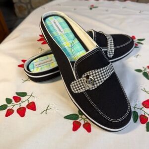 Grasshoppers Black Slip-On Shoes with Plaid Interior NWT